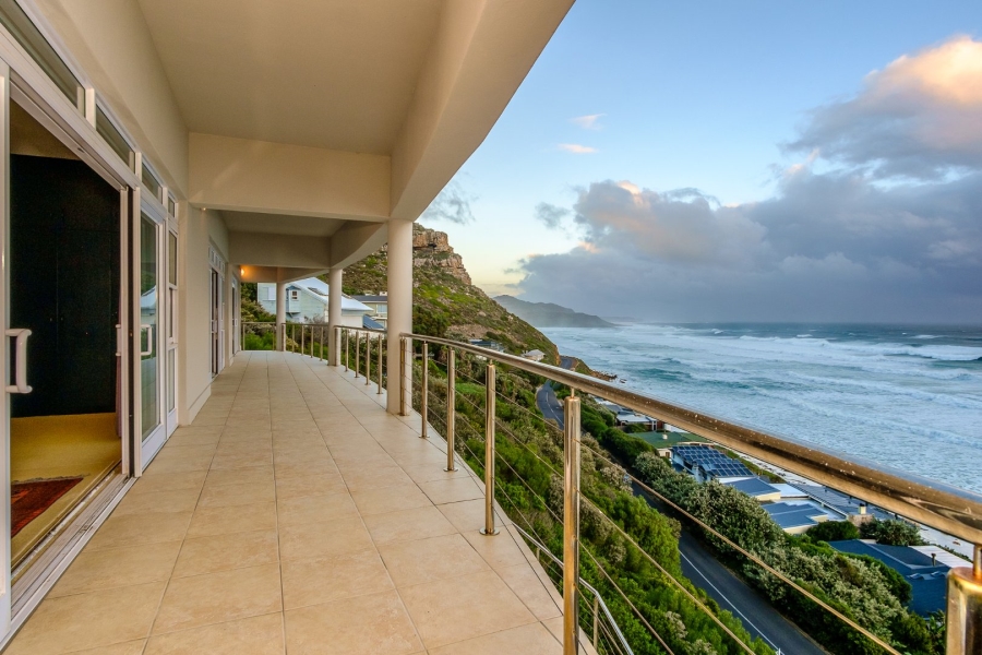 5 Bedroom Property for Sale in Scarborough Western Cape